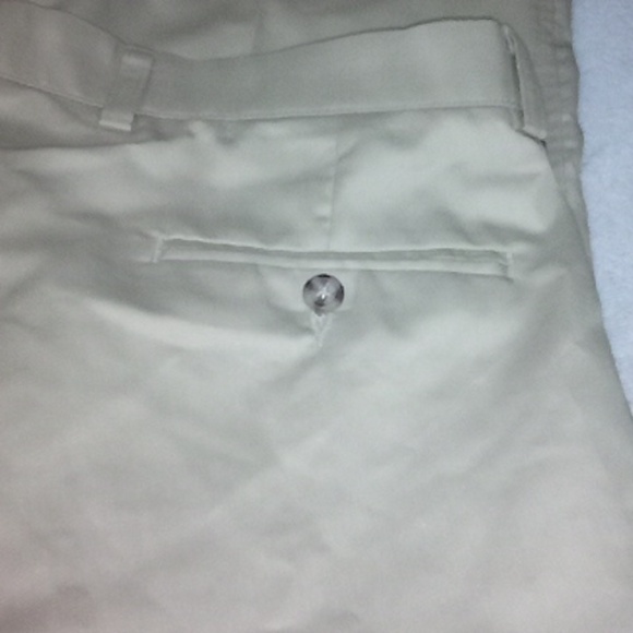 NEVER WORN Like New, Dockers 36x29 Mens Khaki Pants Relaxed Fit Stain Defender - Picture 11 of 11